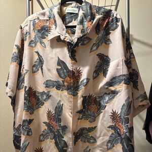 Hawaiian shirt